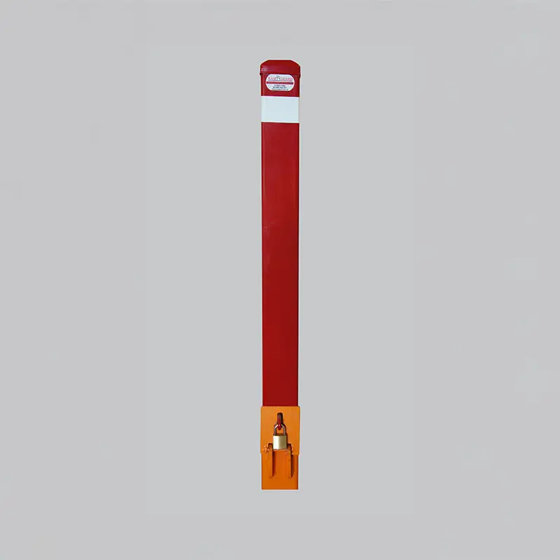 R5 Removable Square Bollard